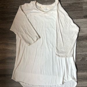 Cream and white quarter sleeve tee shirt